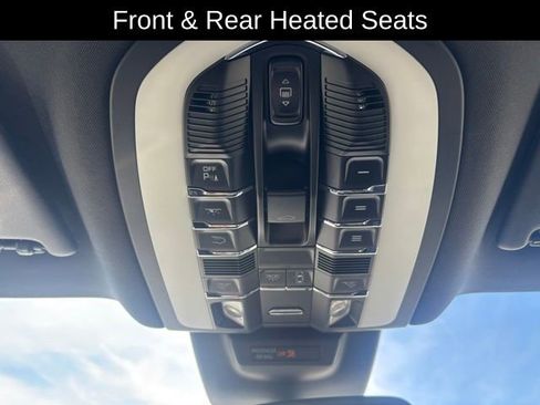 Used 2018 Porsche Macan Sport Edition image 17