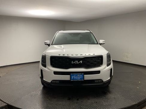 Used 2022 Kia Telluride SX w/ SX Prestige Package image 2