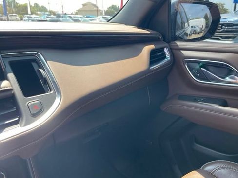 Used 2023 Chevrolet Suburban High Country w/ Max Trailering Package AWD/4WD image 28