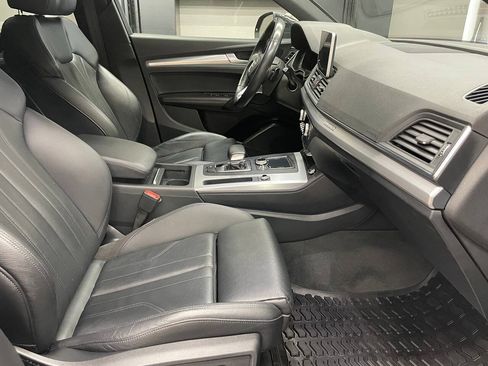 Used 2020 Audi Q5 2.0T Titanium Premium Plus w/ Premium Plus Package AWD/4WD image 18