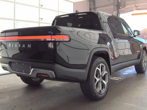 Used 2022 Rivian R1T Adventure AWD/4WD image 3