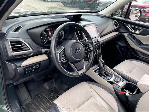 Used 2023 Subaru Forester Limited image 8