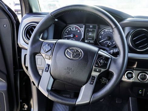 Certified 2023 Toyota Tacoma TRD Off-Road w/ Technology Package image 31