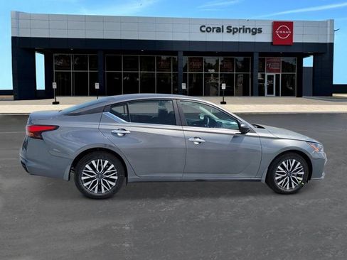 New 2026 Nissan Altima 2.5 SV FWD image 6