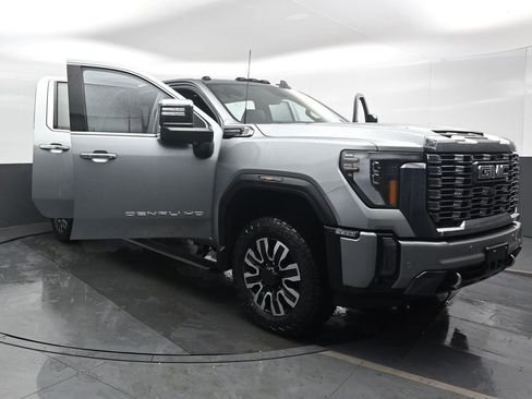 Used 2024 GMC Sierra 3500 Denali Ultimate image 52