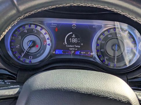 Used 2019 Chrysler 300 S image 13