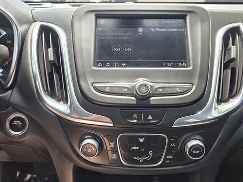 Used 2022 Chevrolet Equinox LT image 25