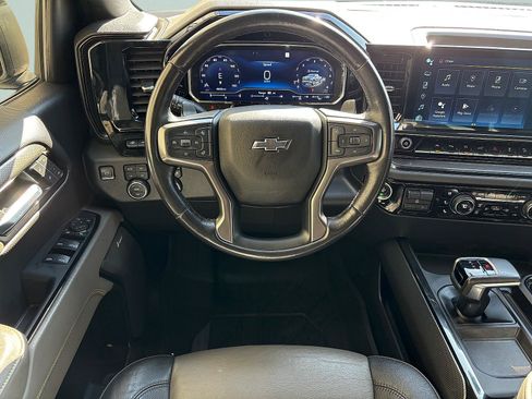 Used 2022 Chevrolet Silverado 1500 ZR2 w/ Technology Package AWD/4WD image 37
