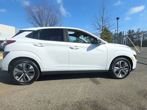 Used 2023 Hyundai Kona SEL image 6