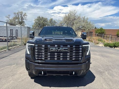Used 2026 GMC Sierra 3500 Denali Ultimate AWD/4WD image 3