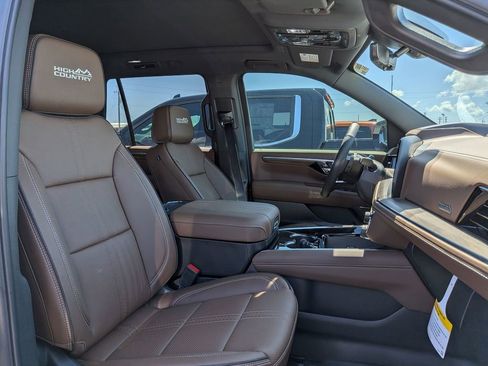 New 2026 Chevrolet Tahoe High Country AWD/4WD image 31