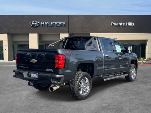 Used 2018 Chevrolet Silverado 2500 High Country w/ Duramax Plus Package image 4