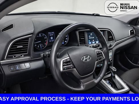 Used 2018 Hyundai Elantra Value Edition FWD image 11