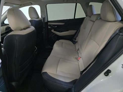 Used 2023 Subaru Outback Limited image 10