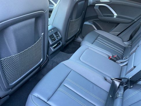 New 2025 Audi Q5 Premium image 11