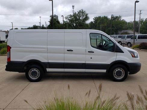 Used 2017 Ford Transit 150 130 Low Roof RWD image 7