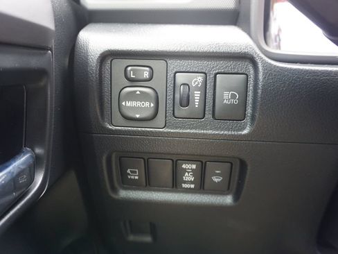 Used 2022 Toyota 4Runner Limited RWD image 5