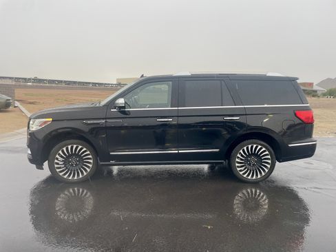 Used 2018 Lincoln Navigator Black Label AWD/4WD image 2