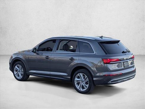 Used 2023 Audi Q7 Premium Plus image 8