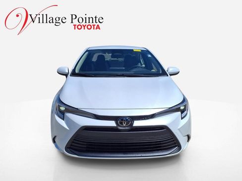 Used 2026 Toyota Corolla LE FWD image 8