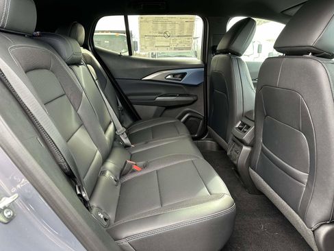 New 2026 Chevrolet Equinox EV LT image 24