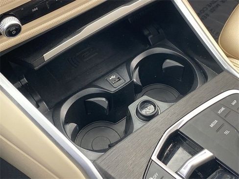 Used 2024 BMW i4 eDrive35 w/ Premium Package image 31