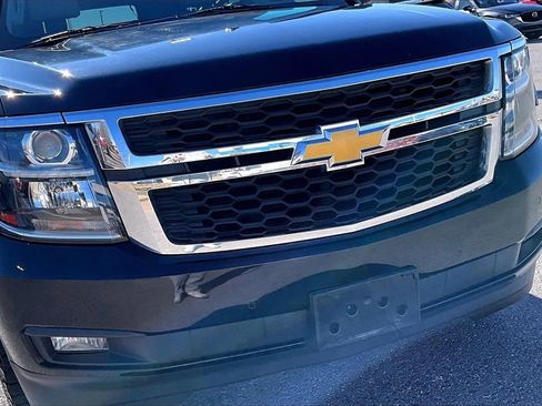 Used 2020 Chevrolet Suburban LT image 25