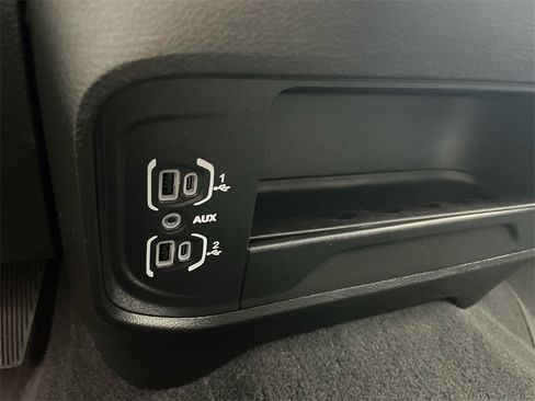 Used 2024 RAM 2500 Big Horn w/ Night Edition image 13