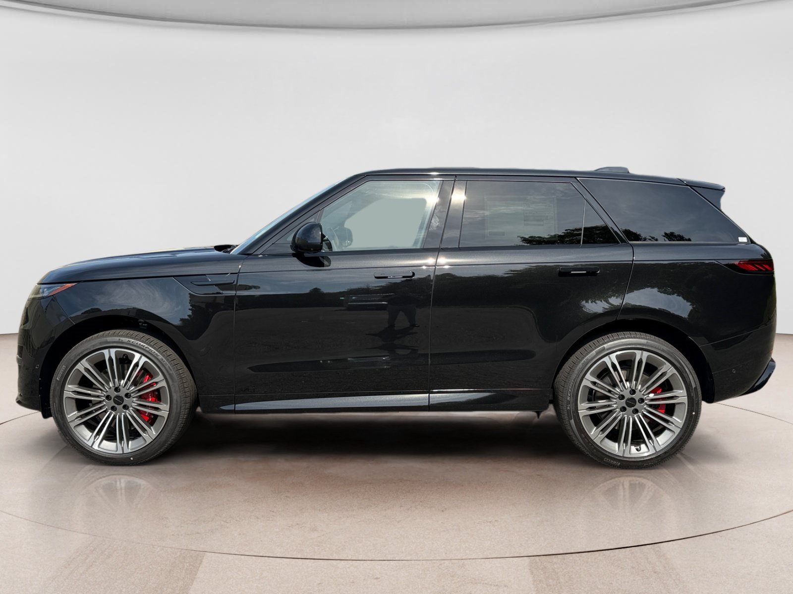 New 2027 Land Rover Range Rover Sport Dynamic SE AWD/4WD image 2
