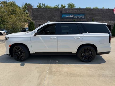 Used 2024 Cadillac Escalade Sport w/ LPO, ONYX Package AWD/4WD image 8