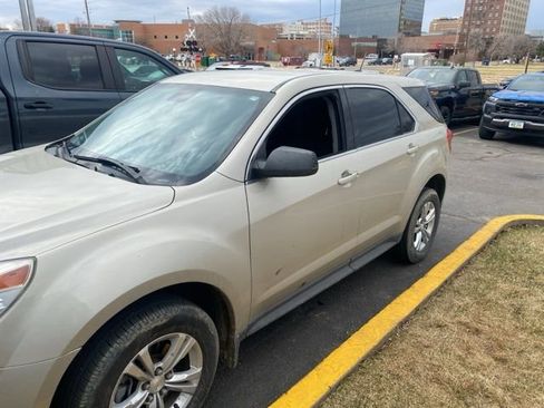 Used 2015 Chevrolet Equinox LS image 1