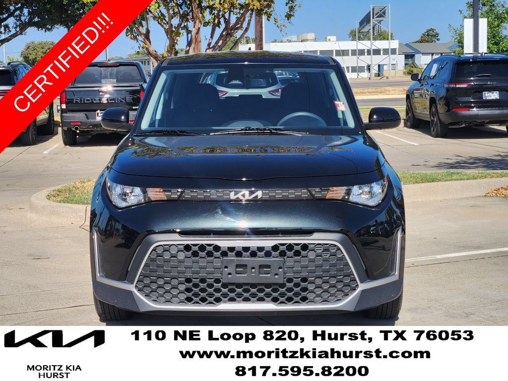 Certified 2025 Kia Soul LX w/ LX Technology Package FWD image 11