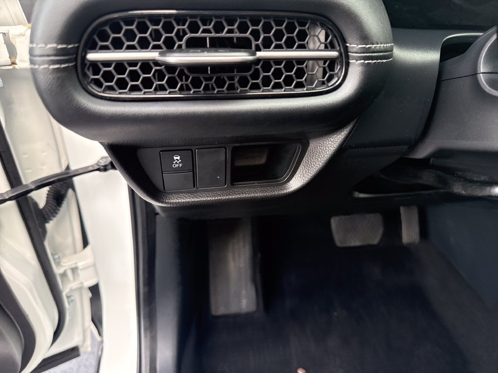 Used 2024 Honda HR-V EX-L image 15