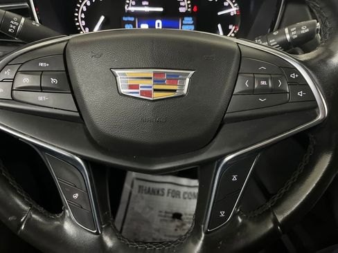 Used 2018 Cadillac XT5 Luxury image 24