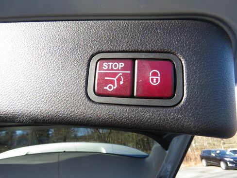 Used 2017 Mercedes-Benz GLE 350 4MATIC image 18