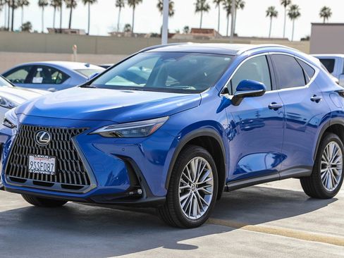 Used 2025 Lexus NX 350 AWD w/ Accessory Package (2T) image 3