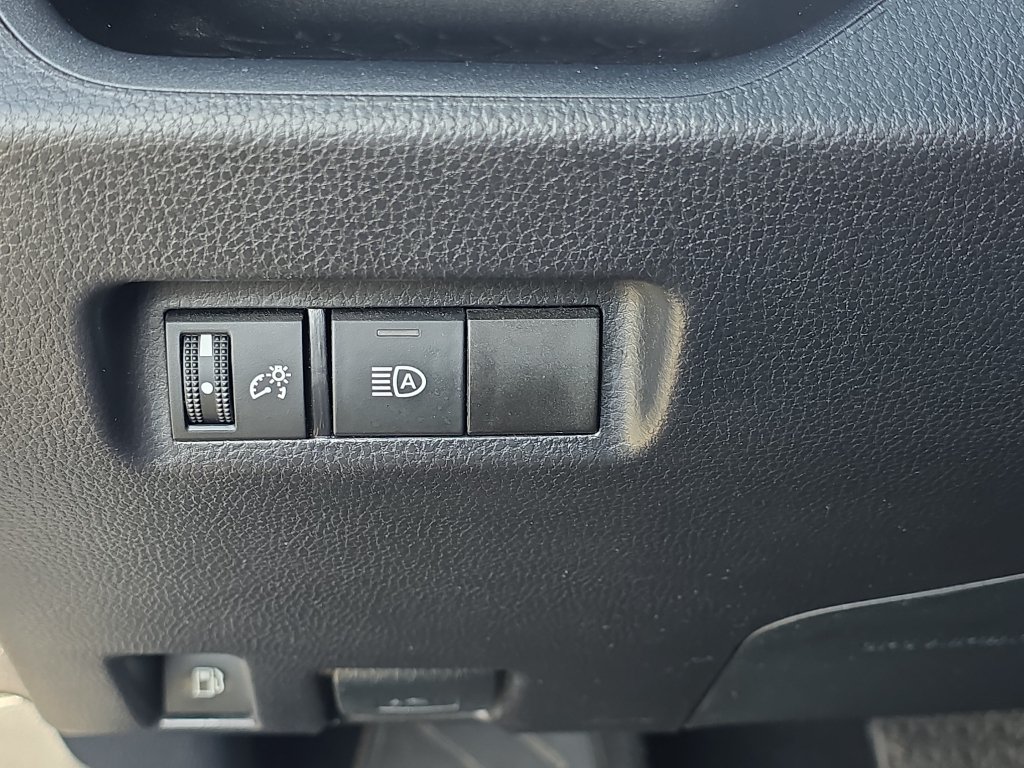 Certified 2025 Toyota RAV4 LE AWD/4WD image 24