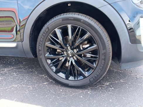 Used 2021 Kia Telluride SX AWD/4WD image 3