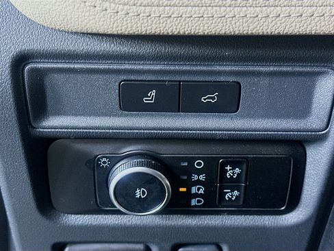 Used 2024 Ford Expedition Max Limited image 15