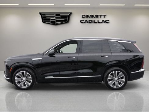 Certified 2026 Cadillac Vistiq Luxury AWD/4WD image 8