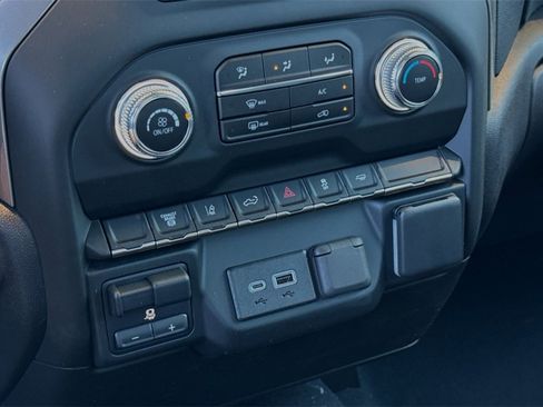 Used 2024 GMC Sierra 3500 Pro image 17