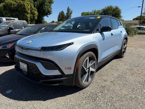 Used 2023 Fisker Ocean One image 4