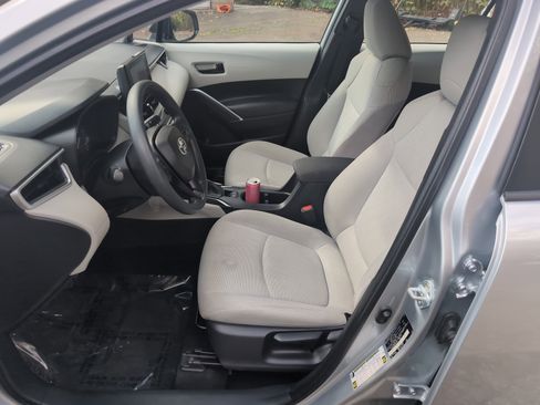 Certified 2023 Toyota Corolla Cross L image 16