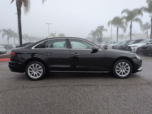 Used 2023 Audi A4 2.0T Premium w/ Convenience Package image 11