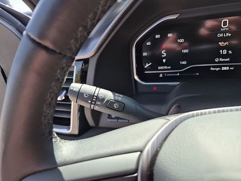 Certified 2025 GMC Sierra 2500 Denali Ultimate image 37