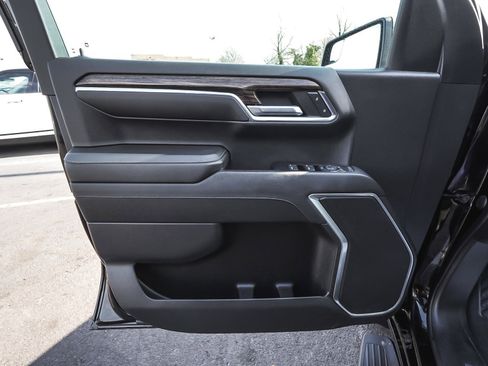 Used 2023 GMC Sierra 1500 Elevation w/ LPO, Elevation Black Package image 9