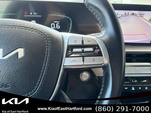 Used 2024 Kia Telluride S AWD/4WD image 32