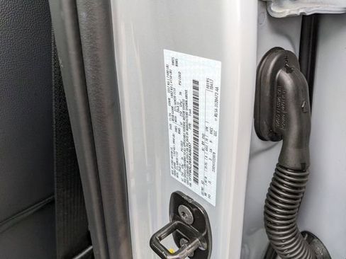 Certified 2025 Ford F150 Lariat w/ Equipment Group 501A Mid image 38