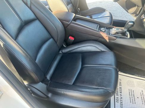 Used 2018 MAZDA MAZDA3 Touring image 24