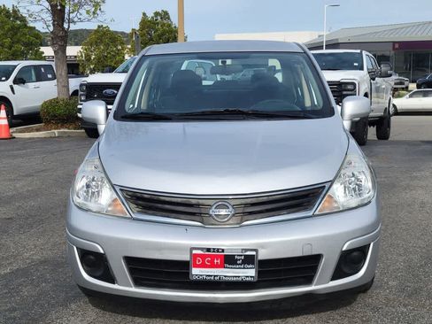 Used 2011 Nissan Versa 1.8 S w/ Plus Pkg image 10